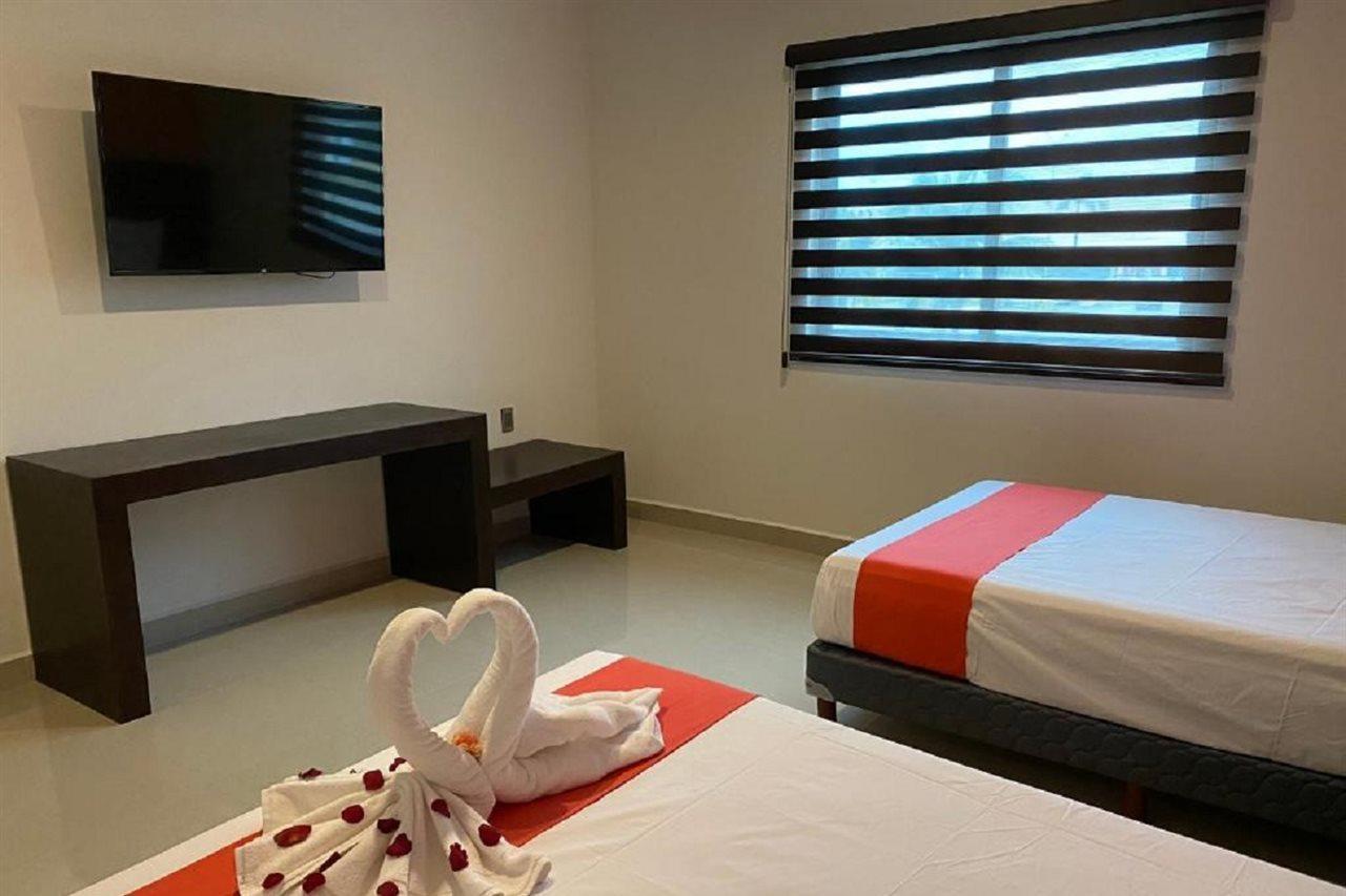 Hotel Ambra Playa del Carmen Exteriör bild