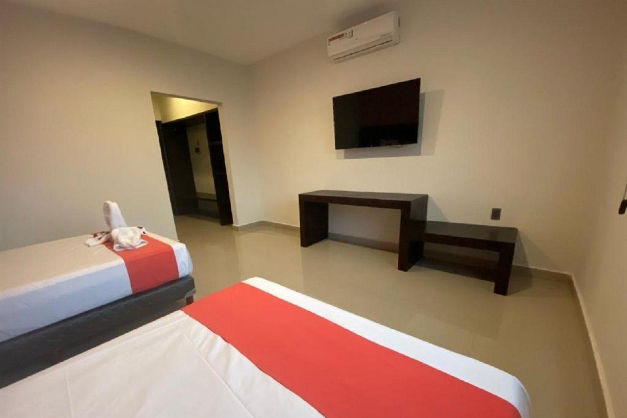 Hotel Ambra Playa del Carmen Exteriör bild
