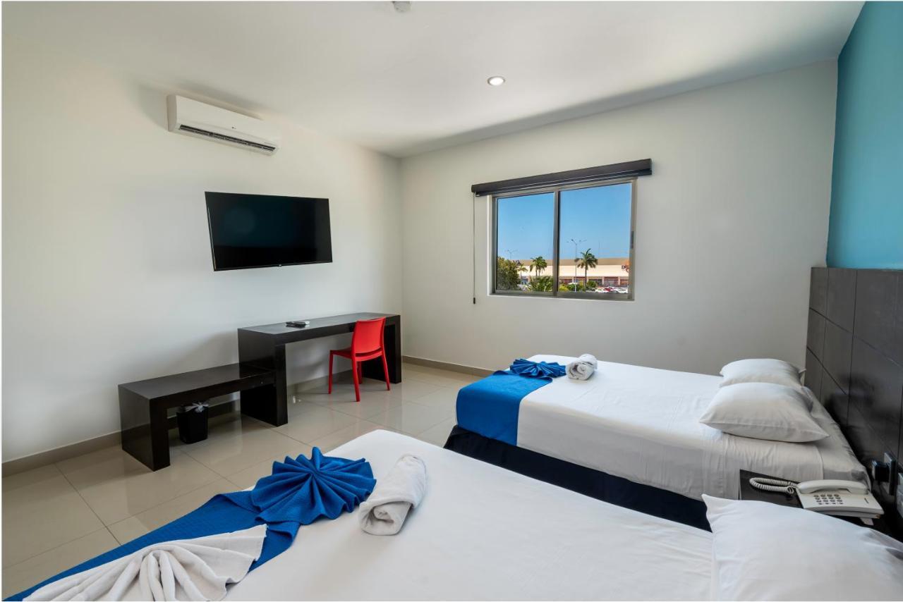Hotel Ambra Playa del Carmen Exteriör bild